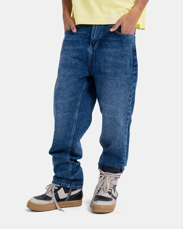 FREDDI Indigo Straight Jeans — Medium Wash